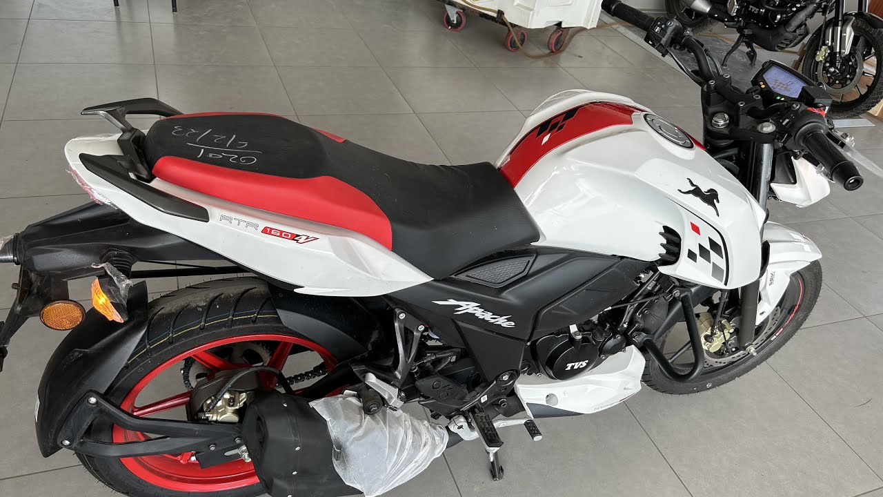 TVS Apache RTR 160 4V